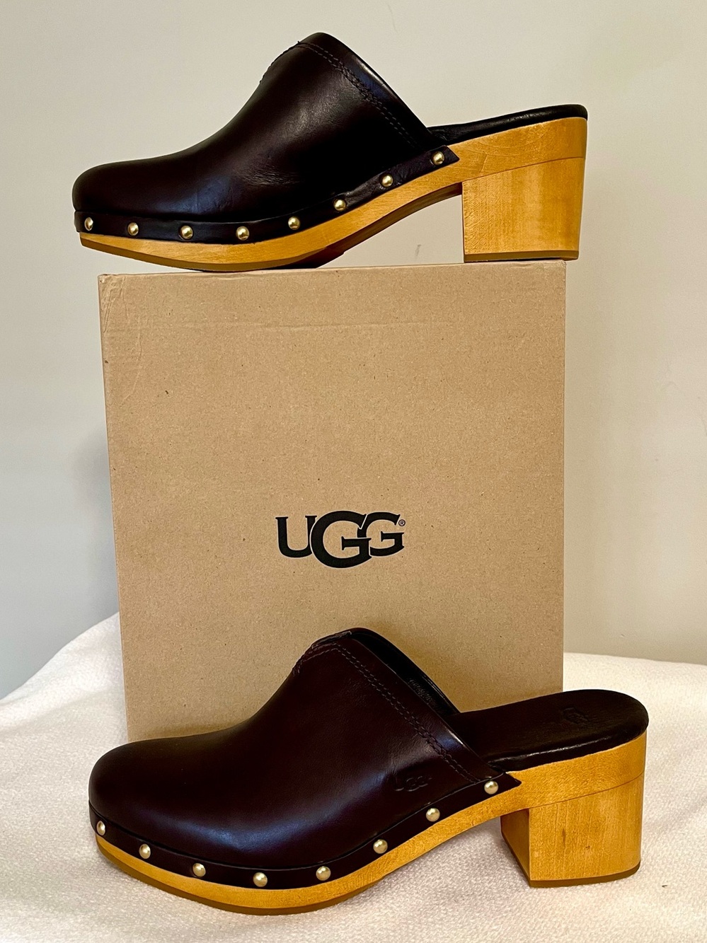 UGG Retro Wooden Sole Clogs Size 12M
